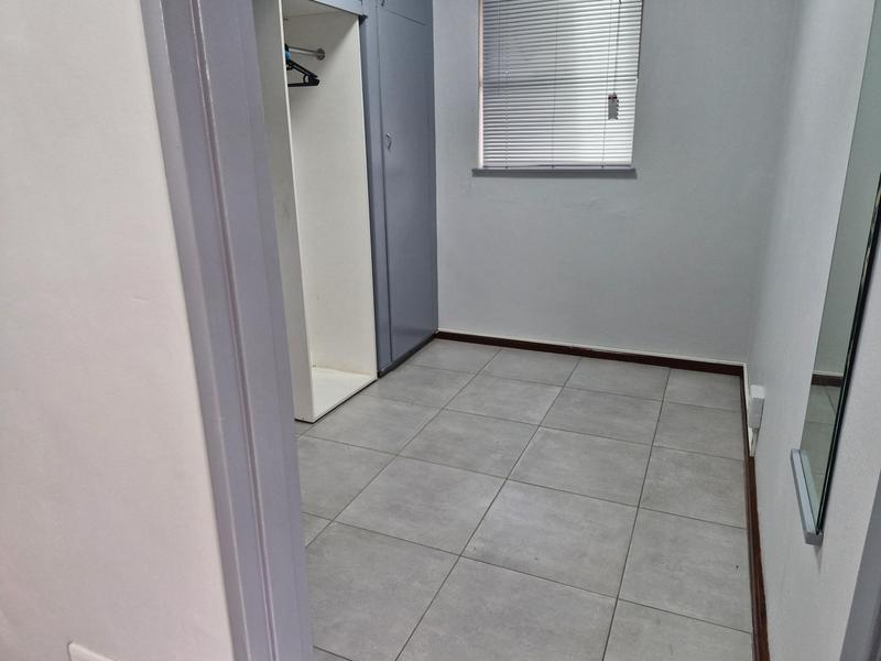 To Let 1 Bedroom Property for Rent in Parow North Western Cape